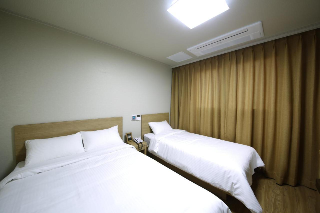 Nice Hotel Jeju Exterior photo